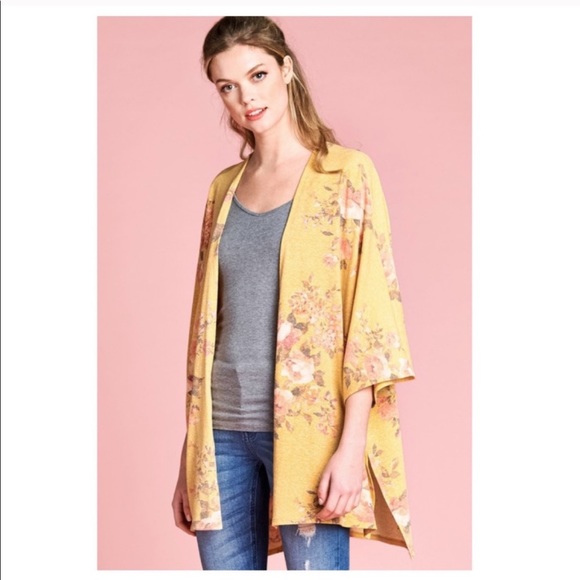 💥 Yellow Floral Kimono - Picture 2 of 4